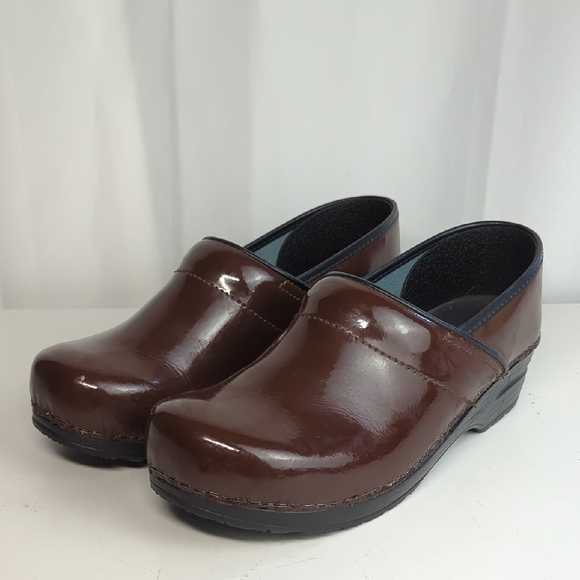 Sanita Shoes - Sanita Pro. Cabrio Women's Clog in Brown l US 9.5-10 / EU 41